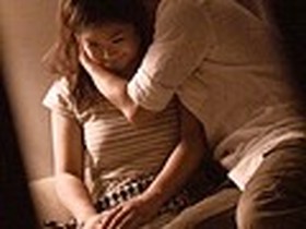 実録密室交渉！！人妻生保レディ盗撮（2） 一発ヤラせれば契約成立！？お堅い女の崖っ縁の選択… サンプル動画サムネイル